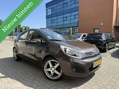 Kia Rio - 1.4 CVVT Super Pack Bomvol Pano Automaat Leer stuur