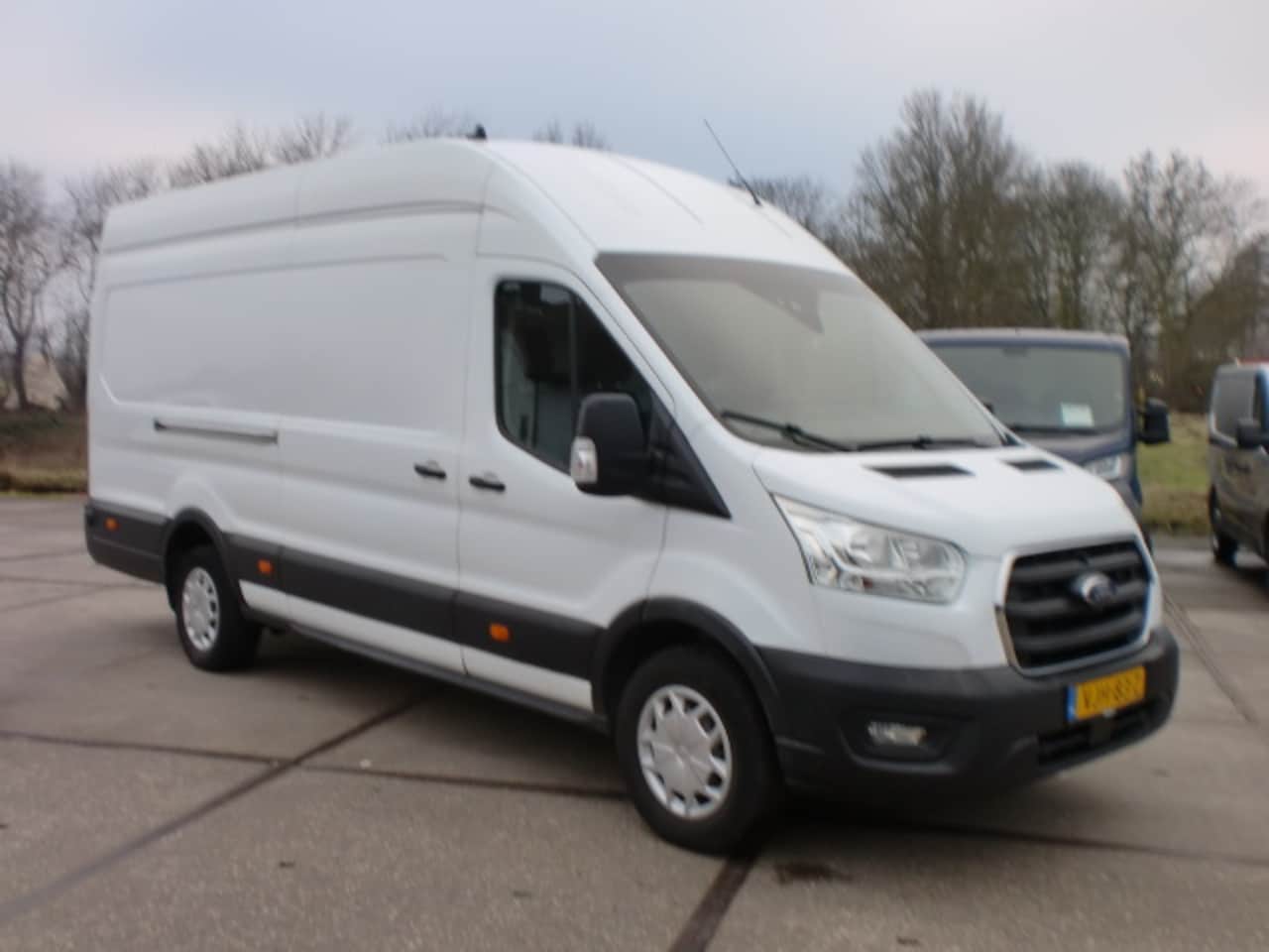 Ford Transit - 350 L3H2TDCi 170PK AUTOMAAT 3.75 WB - AutoWereld.nl