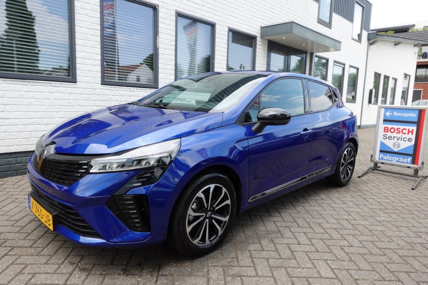 Renault Clio - 1.6 ETFH 145 TECHNO   (2500 km !!! NL geleverd NIEUWSTAAT ) - AutoWereld.nl