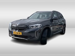 BMW iX3 - High Executive 80 kWh / Panoramadak / Camera / Head-up / 20'' / Leder / Harman Kardon / Na
