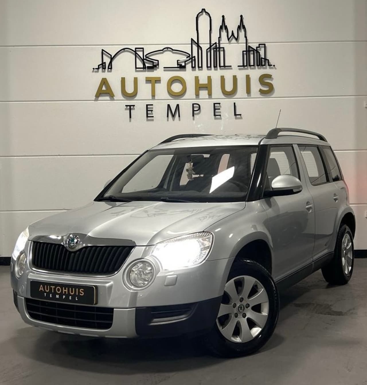 Skoda Yeti - 2.0 TDI Active Plus 1e Eigenaar Airco Trekhaak Isofix Euro 5 Goed Onderhouden - AutoWereld.nl