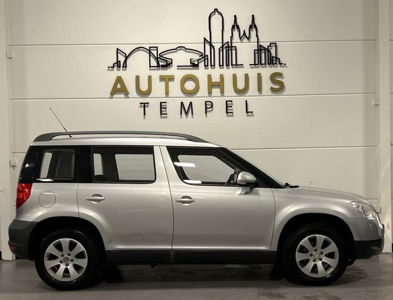 Skoda Yeti - 2.0 TDI Active Plus 1e Eigenaar Airco Trekhaak Isofix Euro 5 Goed Onderhouden - AutoWereld.nl