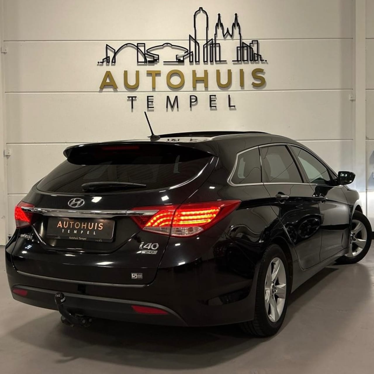 Hyundai i40 Wagon - 2.0 GDI Business Edition Automaat Cruise Climate Stoelverw Pano Trekhaak VOL - AutoWereld.nl