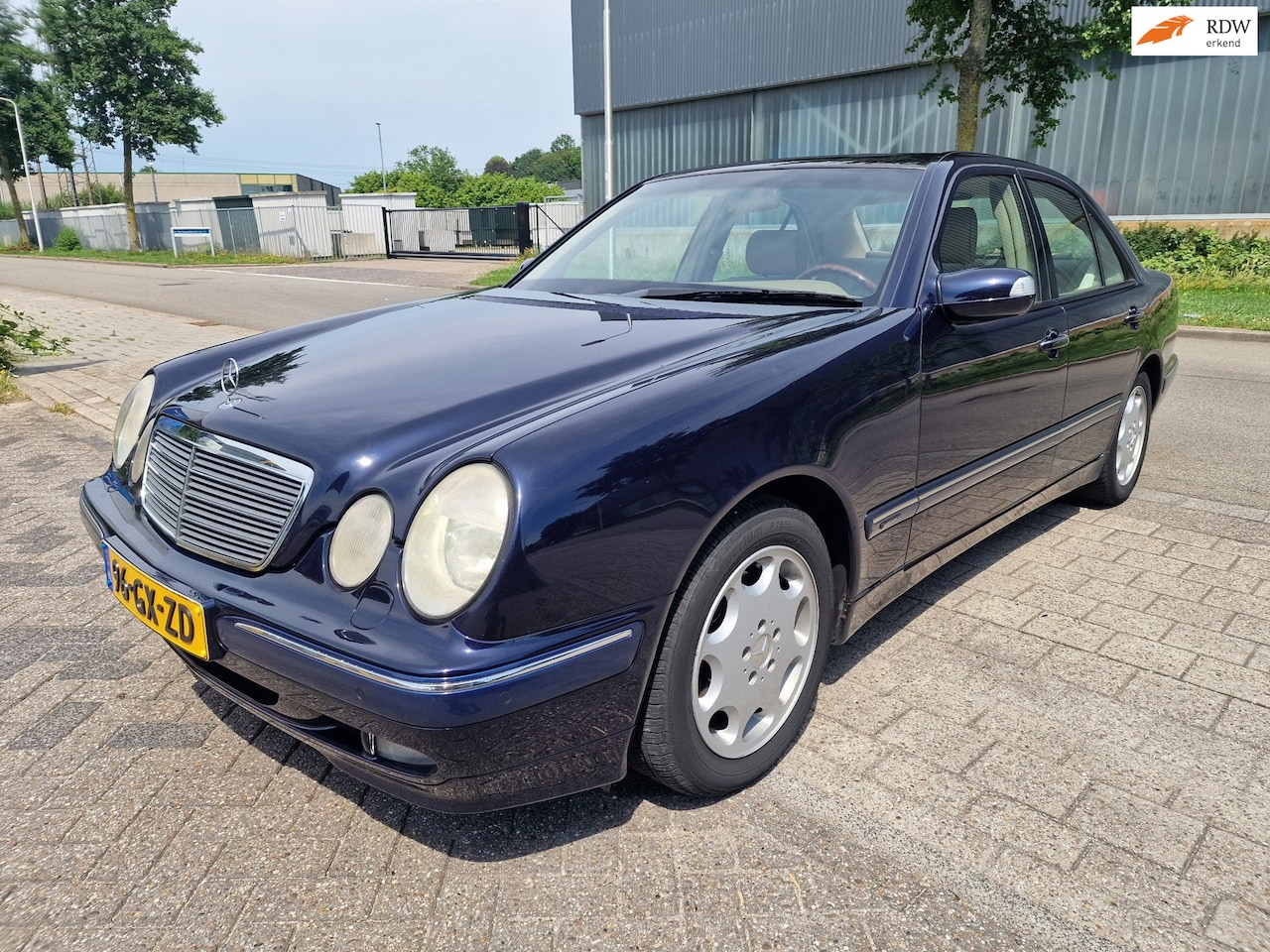 Mercedes-Benz E-klasse - 320 CDI Avantgarde Select 320 CDI Avantgarde Select, Apk, Nap, Zeer netjes, Inruil mogelijk. - AutoWereld.nl