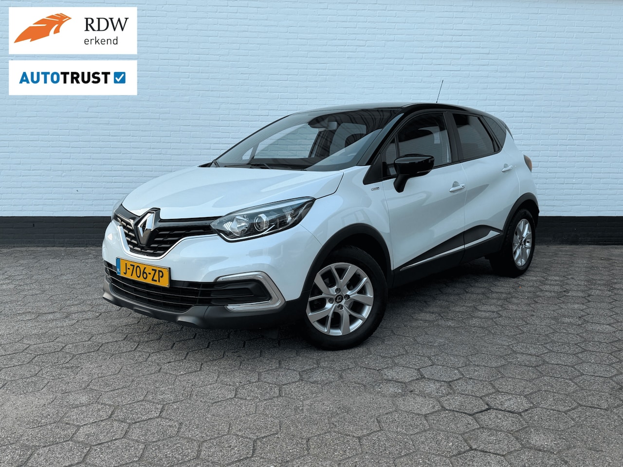 Renault Captur - 0.9 TCe Limited CLIMA l CRUISE l NETTE STAAT! - AutoWereld.nl
