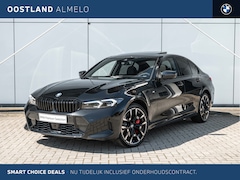 BMW 3-serie - 330e M Sport Automaat / Schuif-kanteldak / Sportstoelen / Comfort Access / Adaptieve LED /