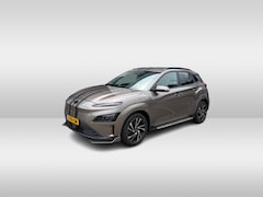 Hyundai Kona Electric - EV Premium 64 kWh / Trekhaak / Camera / Head-up / Leder / CarPlay / Keyless / 17'' / Stoel
