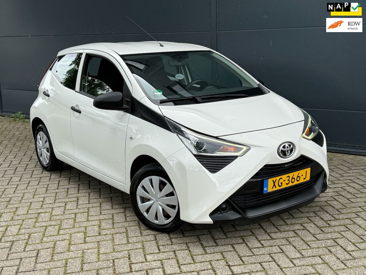 Toyota Aygo - 1.0 VVT-i x-fun/5D/Airco/Cruise/bleutooth - AutoWereld.nl