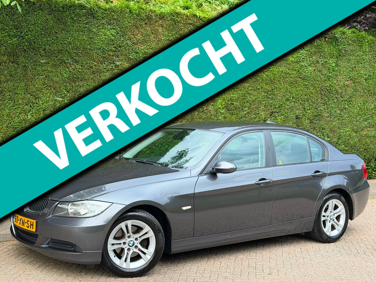 BMW 3-serie - 318i RIJDSUPER/NAVI/NLAUTO!/CRUISE/PDC/6BAK/APK - AutoWereld.nl