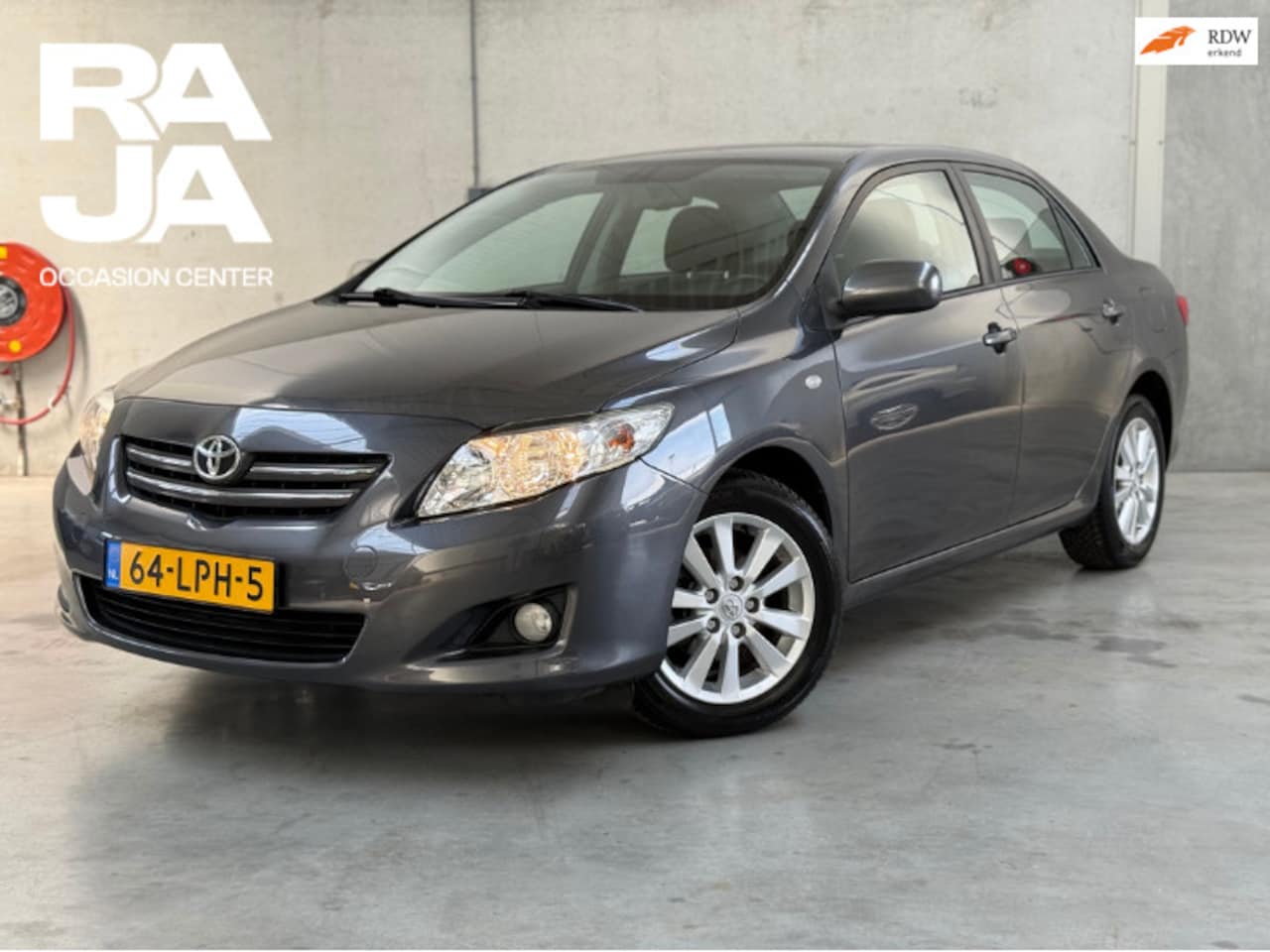 Toyota Corolla - 1.6-16V Sol Automaat Navi Cruise Clima Keyless - AutoWereld.nl