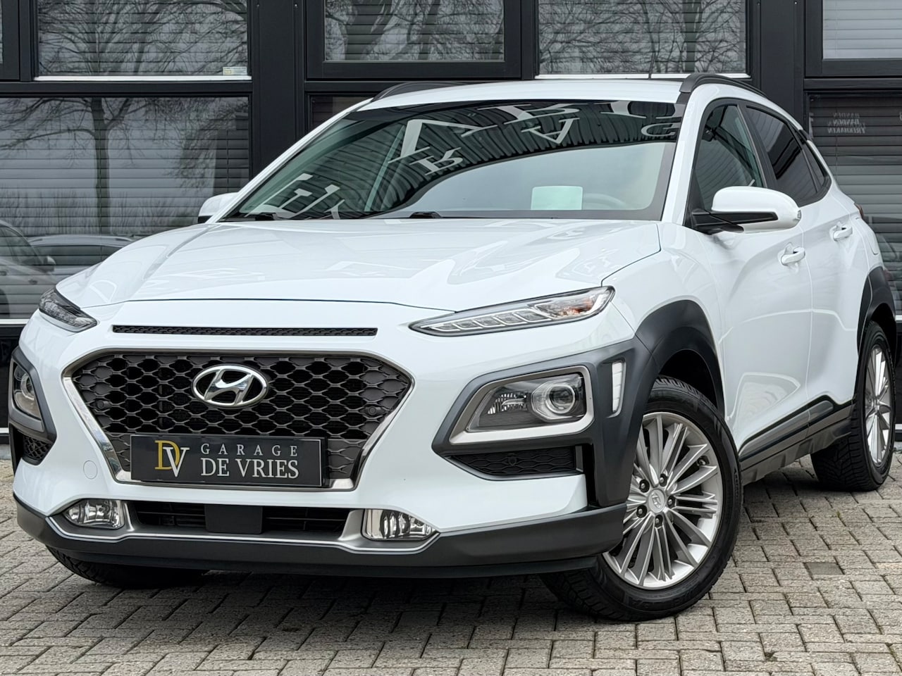 Hyundai Kona - 1.0T Premium Full Option HUD Leder Camera Keyless Garantie - AutoWereld.nl