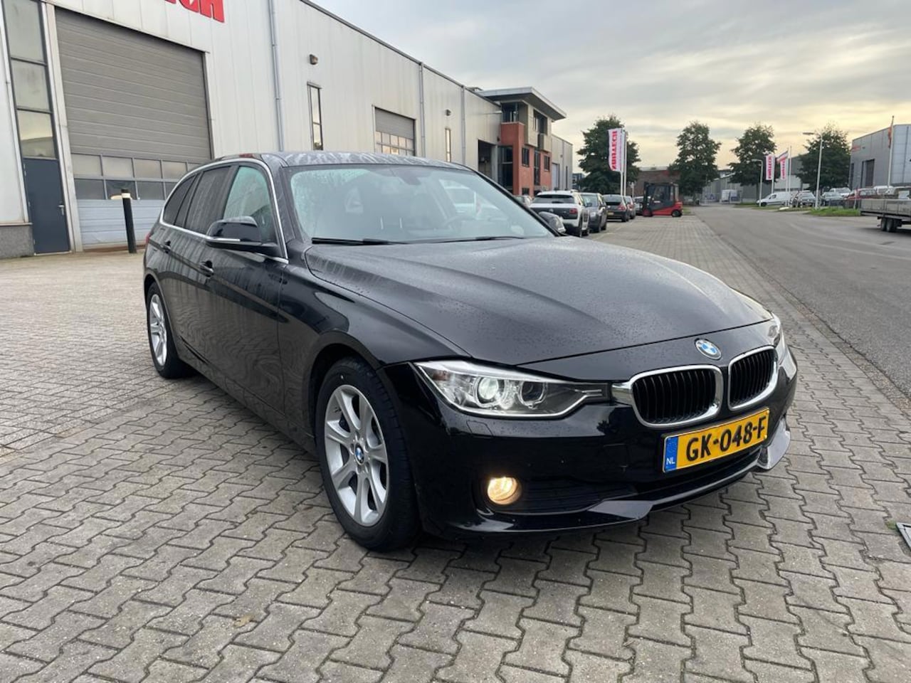 BMW 3-serie Touring - 316d High Executive AUTOMAAT LEER CAMERA - AutoWereld.nl