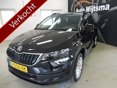 Skoda Karoq - 1.0 TSI Business Edition Trekhaak | LED LMV 17" | LED | 1e eig | NL auto