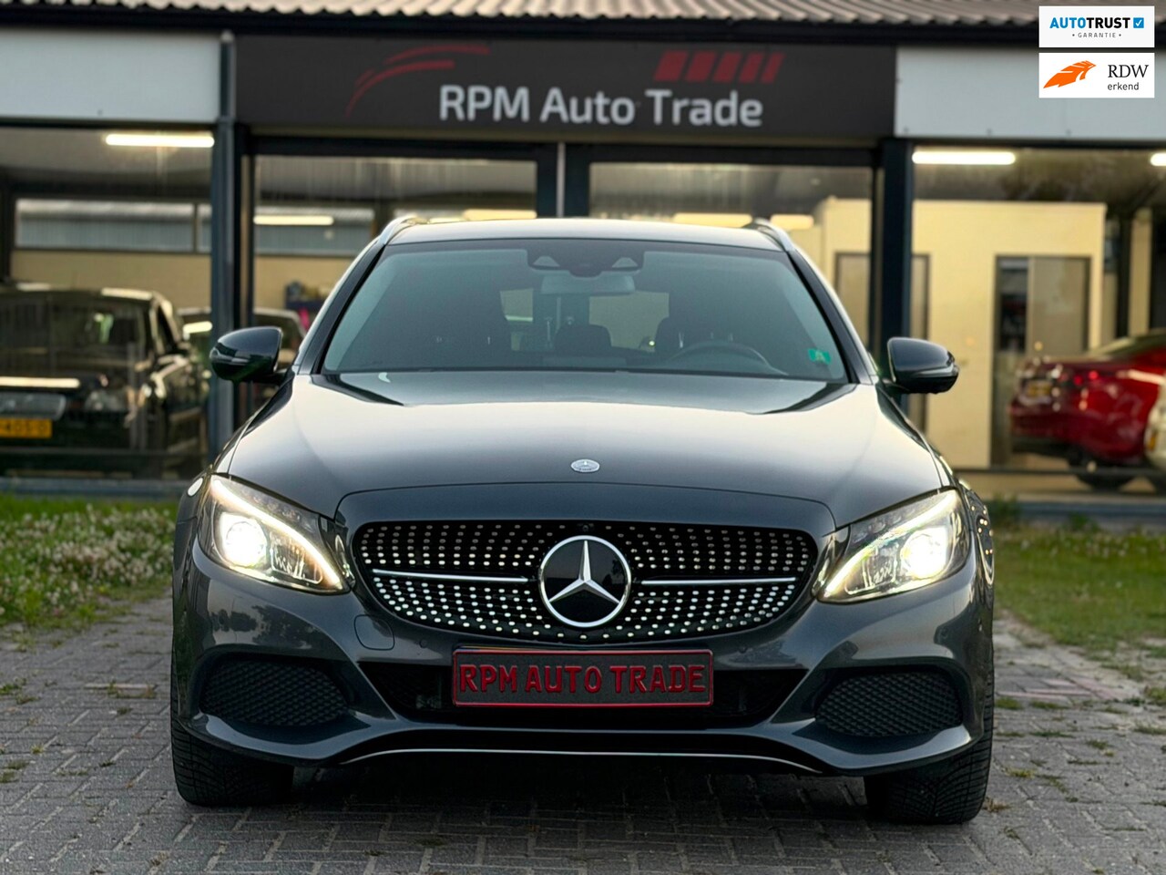 Mercedes-Benz C-klasse Estate - 350e Premium Plus - Dealer Onderh.- Head-Up - 360 Camera - Full Option - AutoWereld.nl