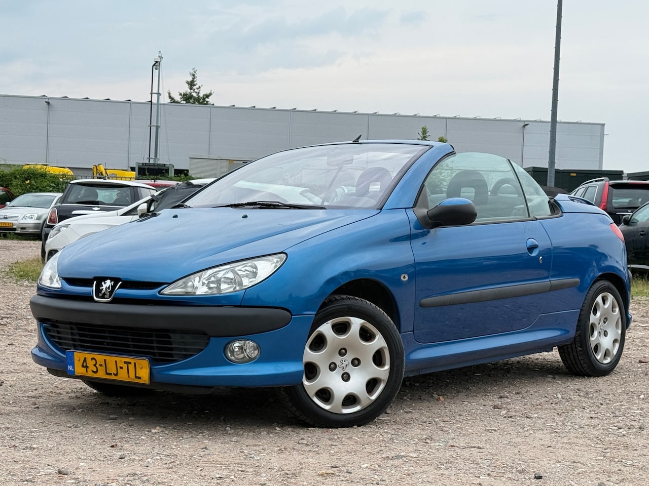Peugeot 206 CC - 1.6-16V/ CABRIO/ LAAG KM - AutoWereld.nl