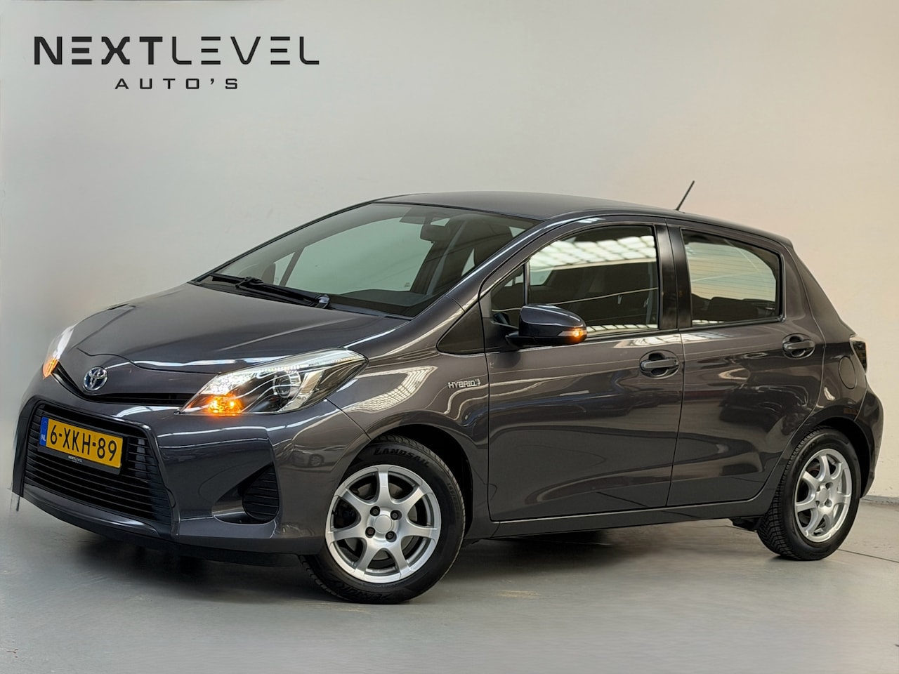 Toyota Yaris - 1.5 Full Hybrid Aspiration NL Auto Dealeronderhouden Camera - AutoWereld.nl