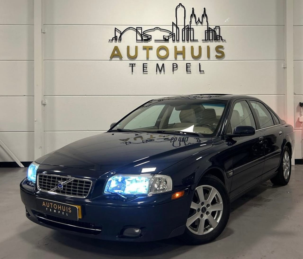 Volvo S80 - 2.5T Exclusive Automaat Nap Airco Leder Pano Parkeersensoren Trekhaak - AutoWereld.nl