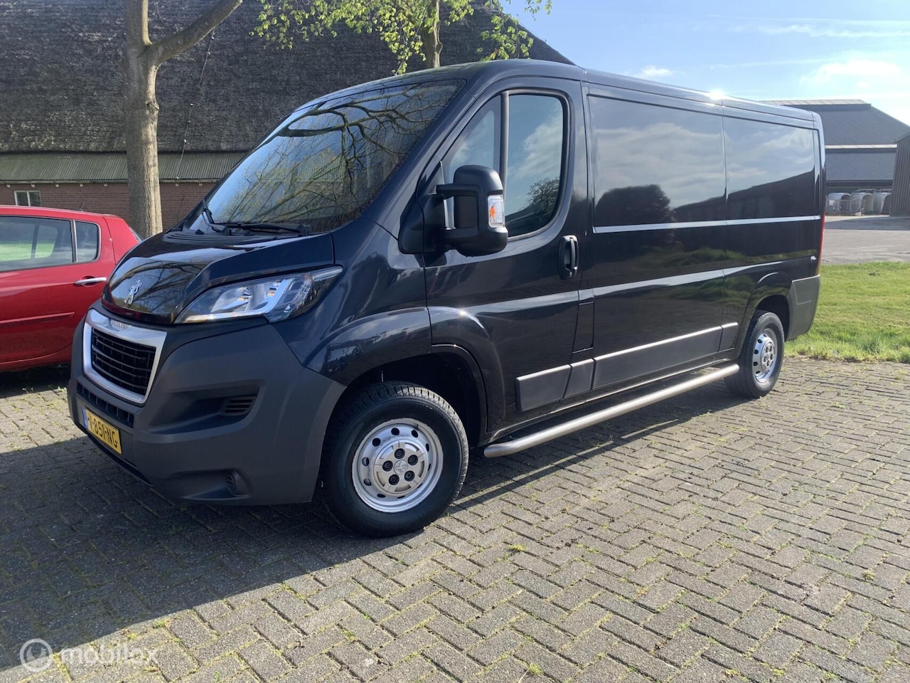 Peugeot Boxer - Bestel 330 2.0 BlueHDI L2H1 Pro - AutoWereld.nl