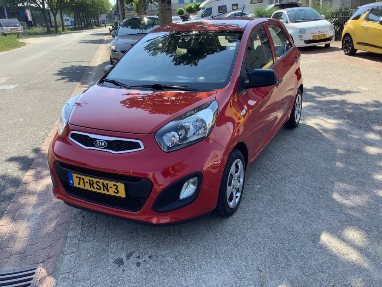 Kia Picanto - 1.0 CVVT Airco 1.0 CVVT AIRCO - AutoWereld.nl