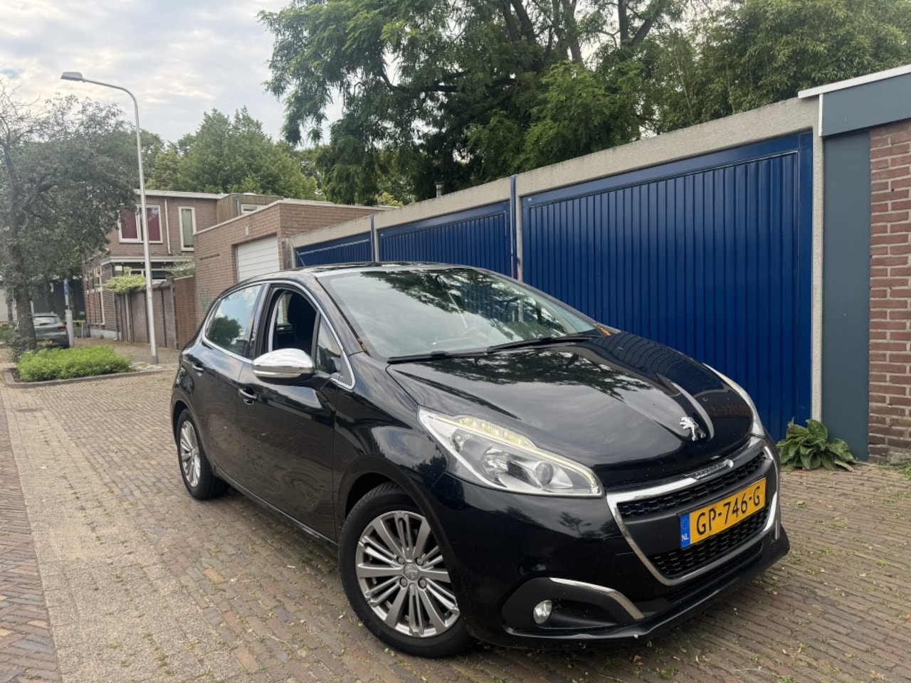 Peugeot 208 - 1.6 Hdi Allure Panorama Camera Clima Sensor Full - AutoWereld.nl