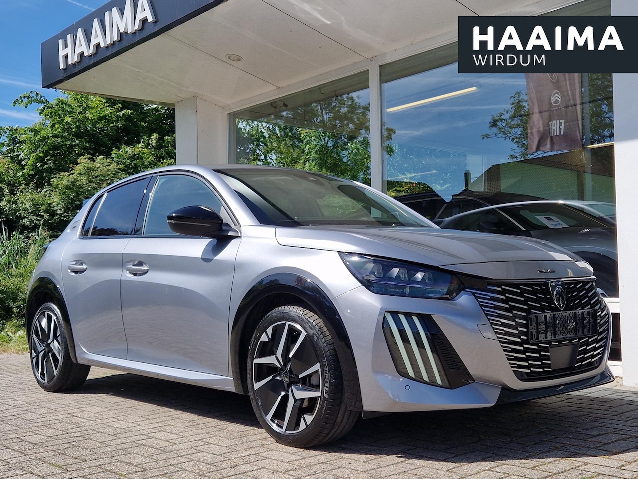Peugeot 208 - 1.2 Hybrid 145 e-DCS6 GT | Massagestoel | Alcantara | Achteruitrijcamera | Apple Carplay/A - AutoWereld.nl