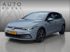Volkswagen Golf - 1.5 eTSI R-Line IQ LED | MASSAGE STOELEN | CAMERA | NAVIGATIE | PANORAMADAK | CRUISECONTRO