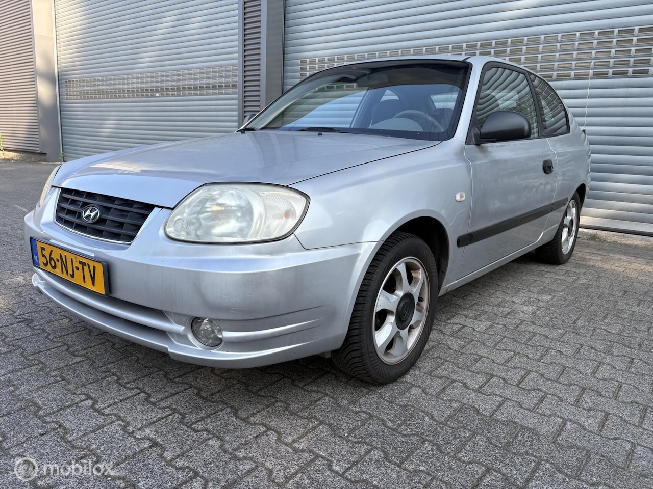 Hyundai Accent - 1.6i GL Sport*APK 06-2027*Airco*4 nieuwe band - AutoWereld.nl