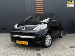 Peugeot 107 - 1.0-12V Sublime 1e eigenaar airco 5 drs boekjes ingevuld