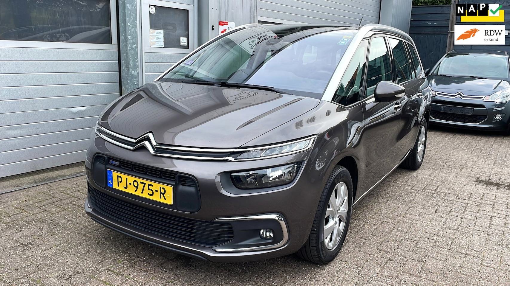 Citroën Grand C4 Picasso - 1.2 PureTech Business 7 zitter 2017 - AutoWereld.nl