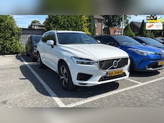 Volvo XC60 - 2.0 T8 Twin Engine AWD R-Design|1 eigenaar|NL|NAP|Hybrid|407PK|Panorama|DO|Head-up display
