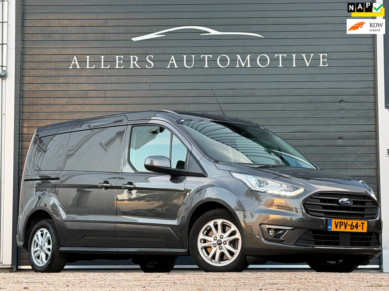 Ford Transit Connect - 1.5 EcoBlue L2 Limited|CAMERA|STOEL VERWRM|TREKHAAK - AutoWereld.nl