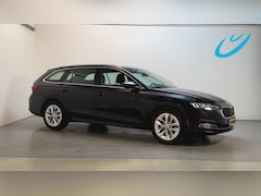 Skoda Octavia Combi - 1.0 e-TSI Business Edition Plus Camera Sfeerverlichting Navigatie Trekhaak