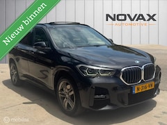 BMW X1 - xDrive20i M Sport | Panoramadak | Head-Up Display