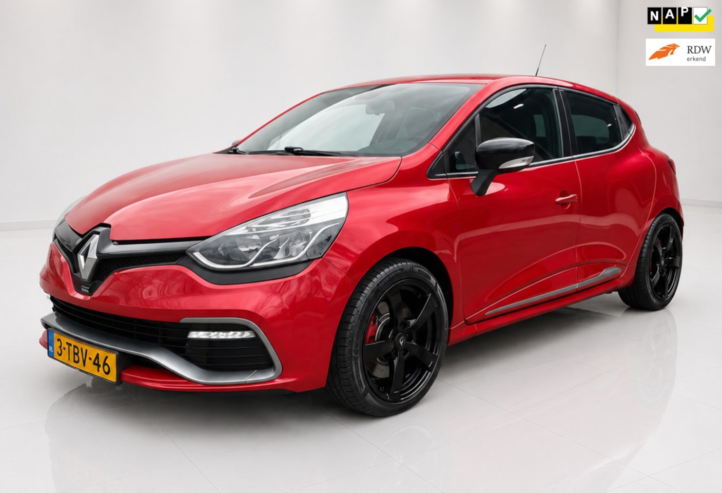 Renault Clio - 1.6 R.S. Leder Stoelverwarming 200PK - AutoWereld.nl
