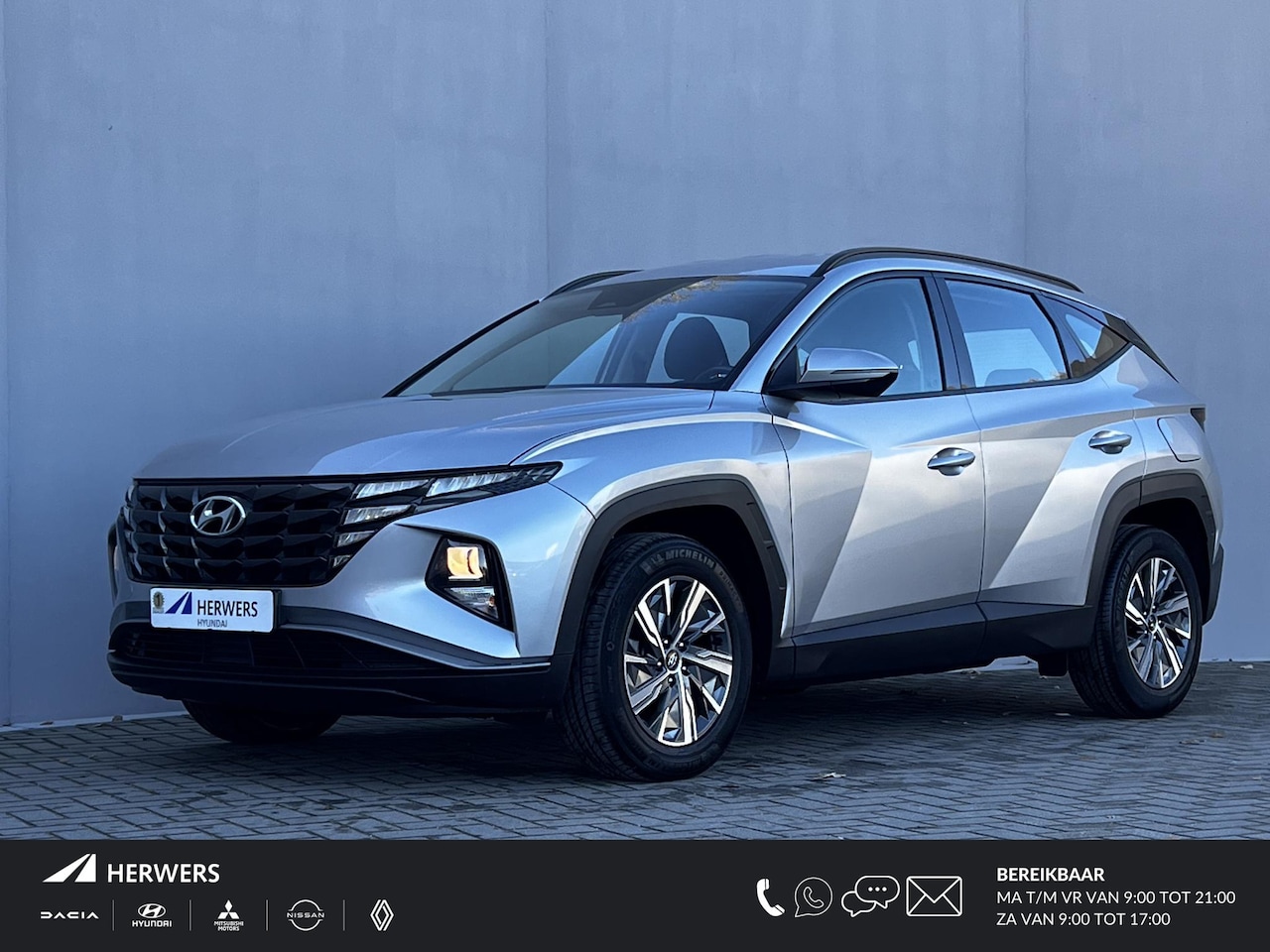 Hyundai Tucson - 1.6 T-GDI HEV 230pk Comfort / Fabrieksgarantie tot 02-2028 / Dealer onderhouden / 1.650kg - AutoWereld.nl