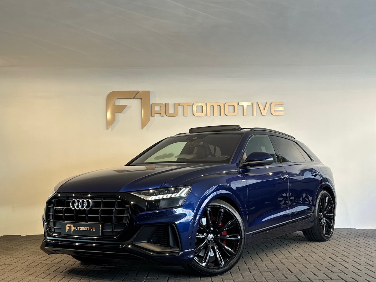 Audi Q8 - 55 TFSI e quattro S Line Pano|B&O|RS Seat|Trekhaak - AutoWereld.nl