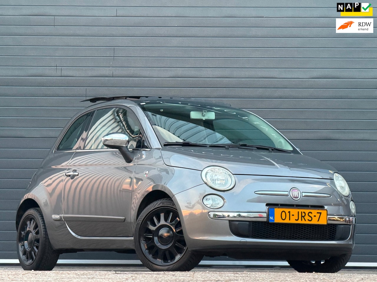 Fiat 500 - 1.2 Lounge|PANO|AUTOMAAT|LEDER|AIRCO - AutoWereld.nl