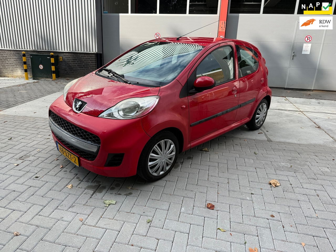 Peugeot 107 - 1.0-12V XS 1.0-12V XS - AutoWereld.nl