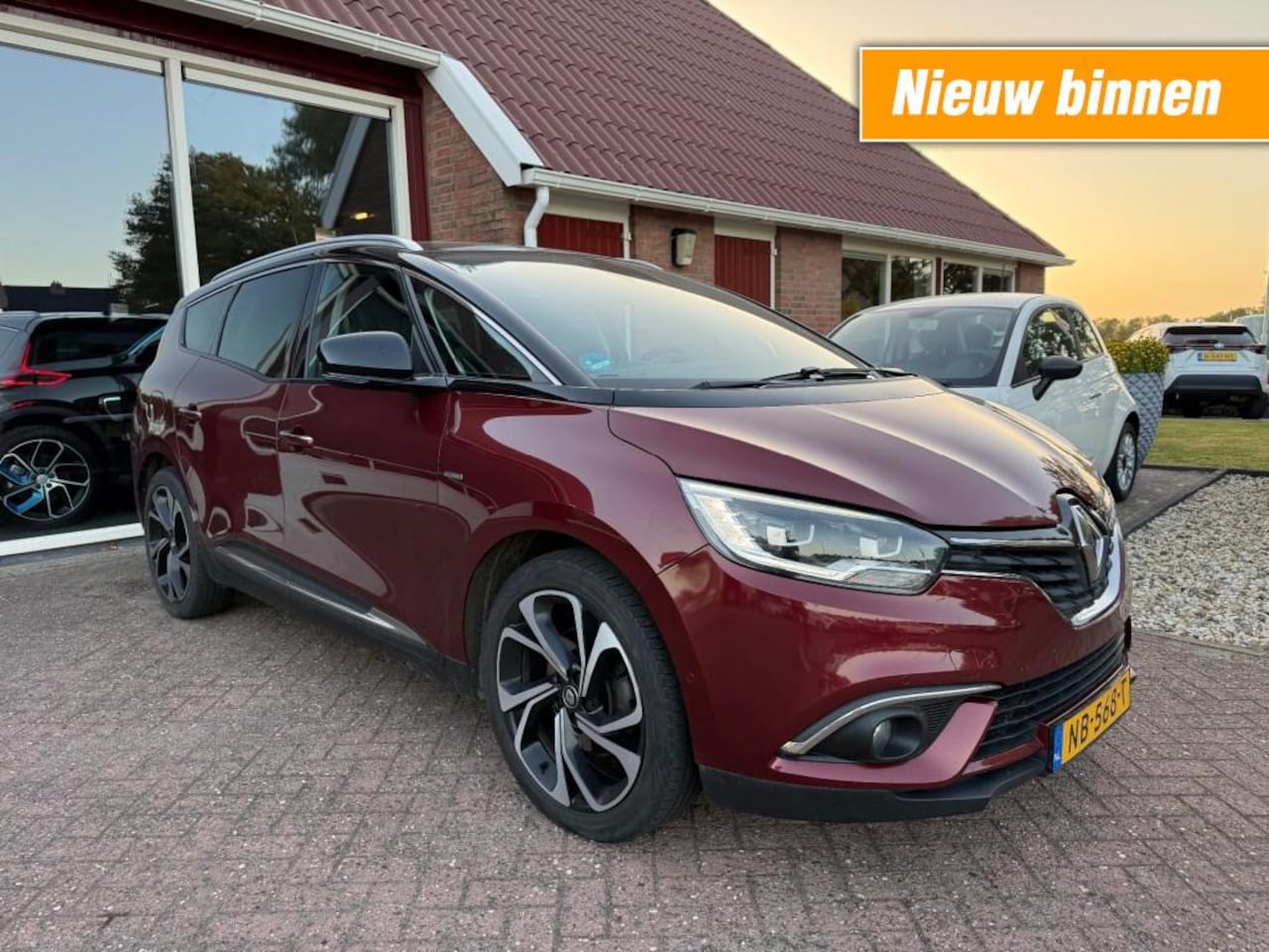 Renault Grand Scénic - 1.2 TCE BOSE 130pk Orig. NL/Bose Sound/Camera/Trekhaak/Airco - AutoWereld.nl