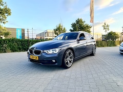 BMW 3-serie Touring - 2.0 316d Luxury Line
