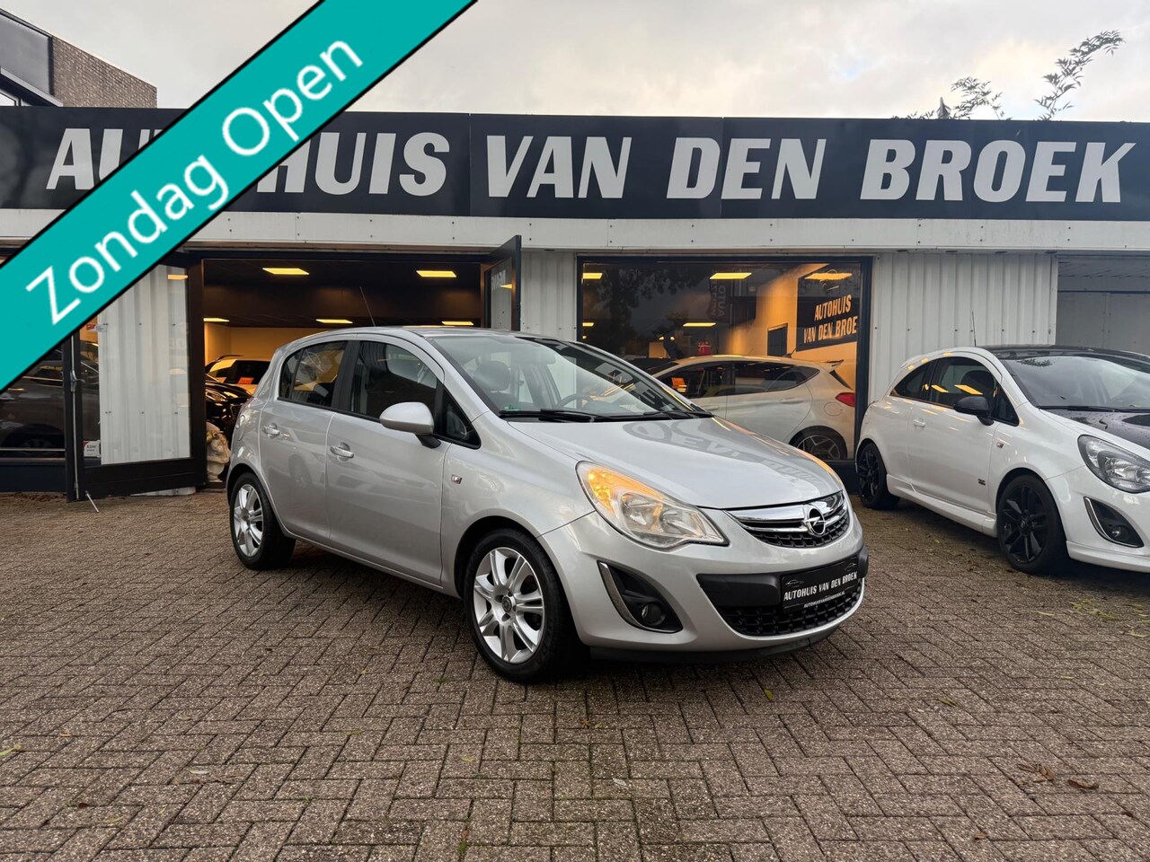 Opel Corsa - 1.2-12V Facelift|5Deurs|Airco|Cruise|Lmv|Elek Pakket|Nw Apk 04-02-2027 - AutoWereld.nl