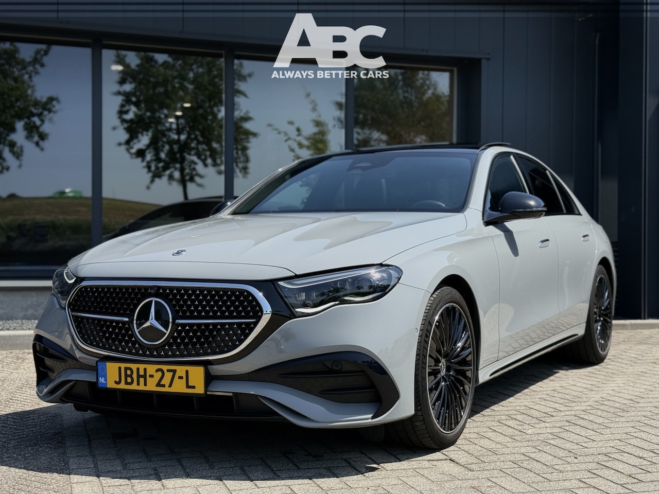 Mercedes-Benz E-klasse - 300 de AMG Line Pano Hyperscreen - AutoWereld.nl