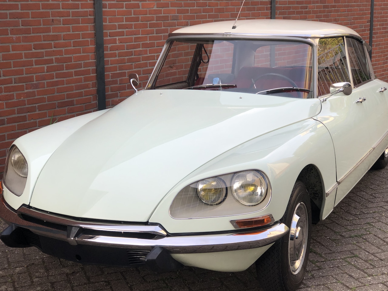 Citroën DS - Pallas Hydr. Largley first paint. Not Restored Everywhere Original ! 79.971km Pallas - AutoWereld.nl