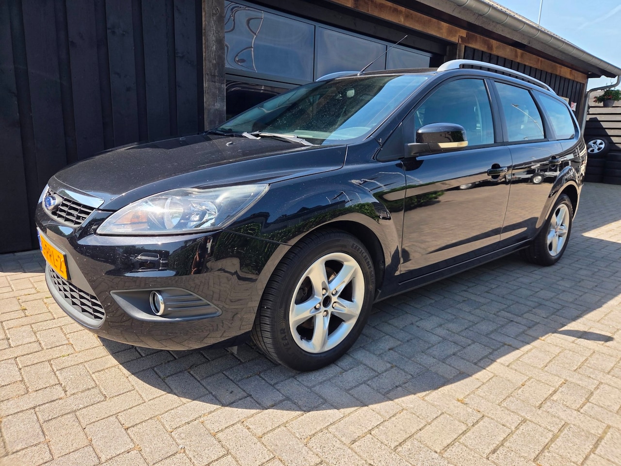 Ford Focus Wagon - 1.6 Comfort *LEES TEKST*