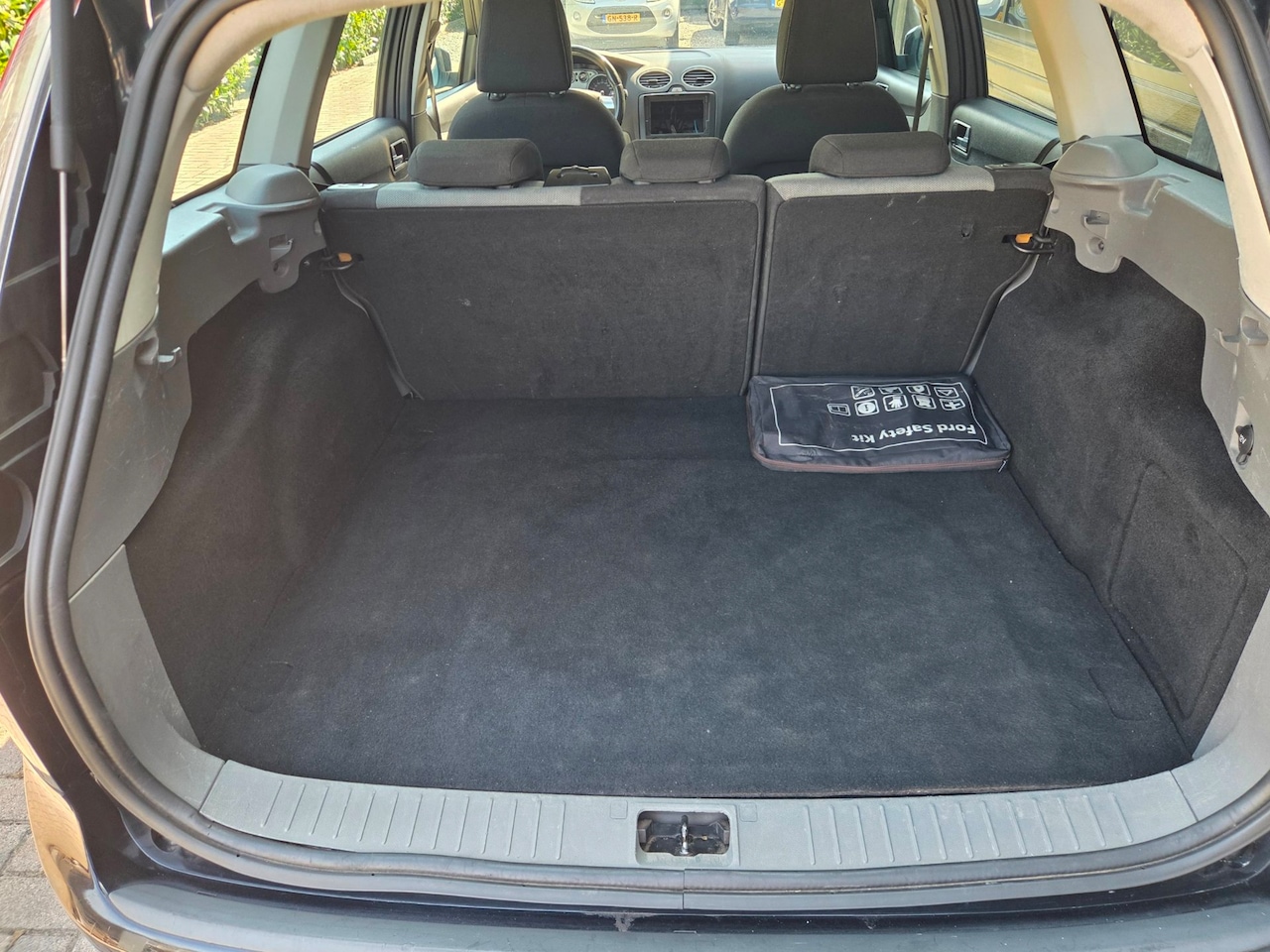 Ford Focus Wagon - 1.6 Comfort *LEES TEKST*
