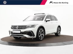 Volkswagen Tiguan - 1.4 TSI eHybrid 245pk DSG R-Line Business · Panoramadak · 360 Camera · Inklap. Trekhaak ·
