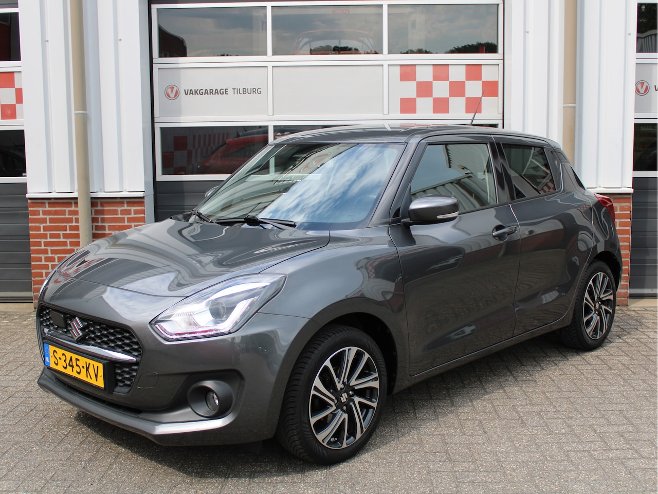 Suzuki Swift - 1.2 Style Smart Hybrid NL/Camera/Stoelverw./AppleCarplay/Climate/Adapt.Cruise - AutoWereld.nl