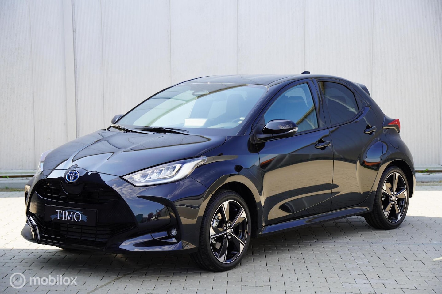 Toyota Yaris - 1.5 Hybrid Executive Facelift Stoelverwarming - AutoWereld.nl