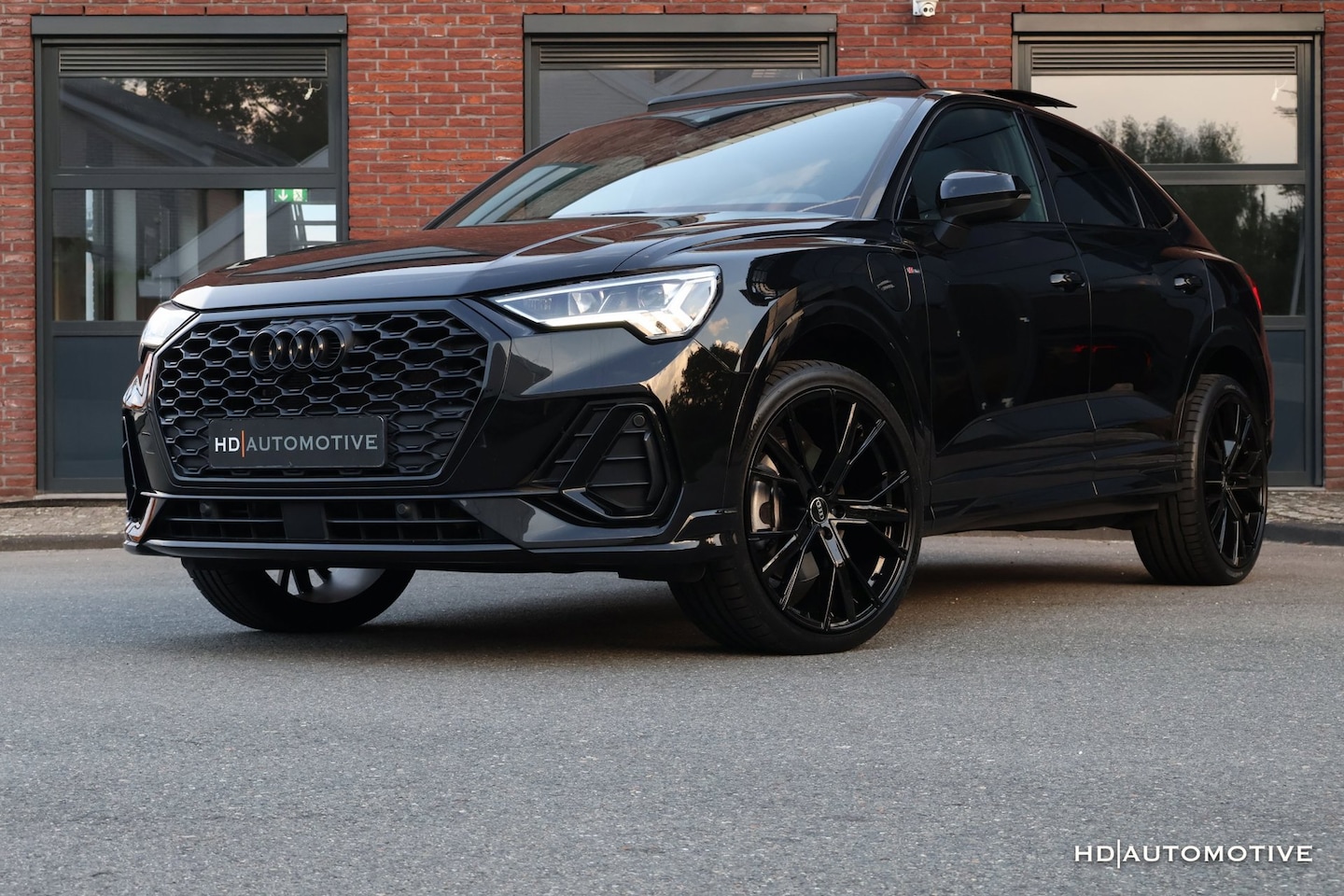 Audi Q3 Sportback - 45 TFSI e 3x S-LINE PANO LEER SONOS SFEER NAP! - AutoWereld.nl