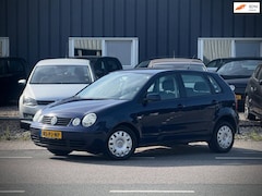 Volkswagen Polo - 1.4-16V Athene